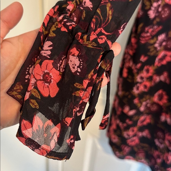 NWOT Ecru Floral Printed Silk Long Sleeve Dress size M - Picture 12 of 13